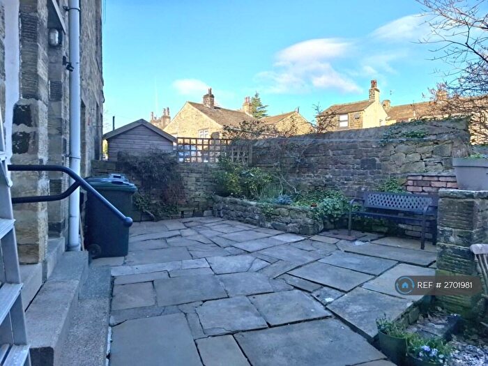 1 Bedroom Flat To Rent In Briggate, Silsden, Keighley, BD20