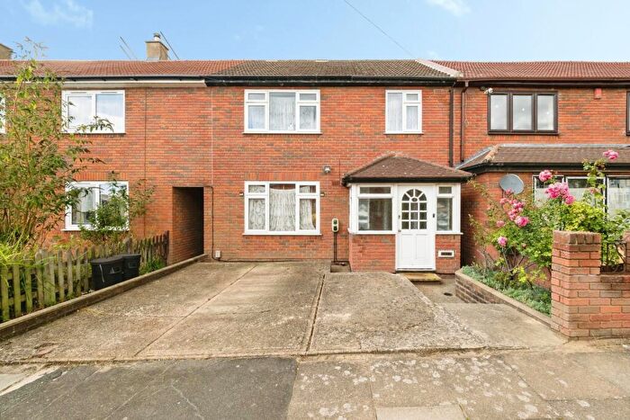 3 Bedroom Terraced House For Sale In Fletcher Road, Chigwell, IG7