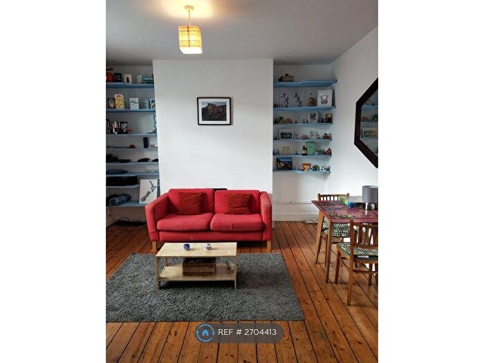 1 Bedroom Flat To Rent In Clapham Park Road, London, SW4