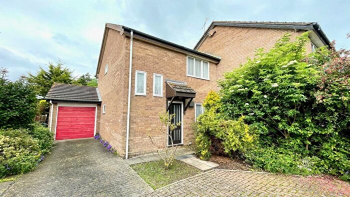 3 Bedroom Link Detached House For Sale In Queensway, Liddell Park, Llandudno, LL30