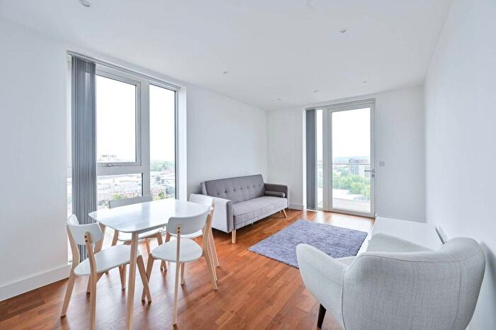 1 Bedroom Flat To Rent In Duncombe House, Woolwich Riverside, London, SE18