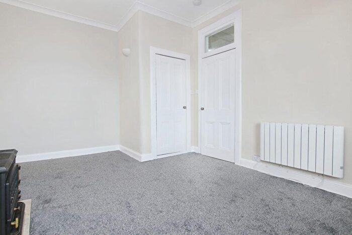 1 Bedroom Flat For Sale In / Milton Street, Abbeyhill, Edinburgh, EH8