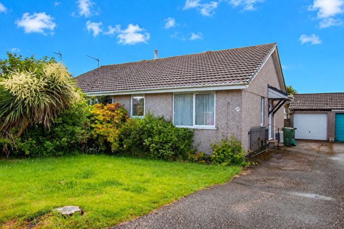 2 Bedroom Semi-Detached Bungalow For Sale In Tower Way, Dunkeswell, EX14