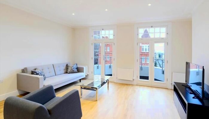 2 Bedroom Flat To Rent In Hamlet Gardens, London, W6