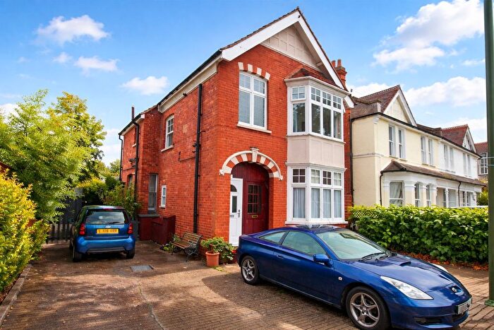 1 Bedroom Maisonette To Rent In Avenue Road, Staines-Upon-Thames, TW18