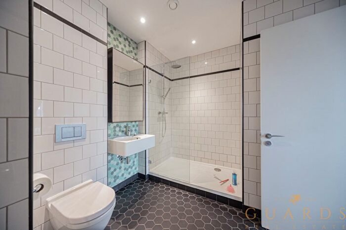 Studio To Rent In Flat, Java House, Botanic Square, London, E14