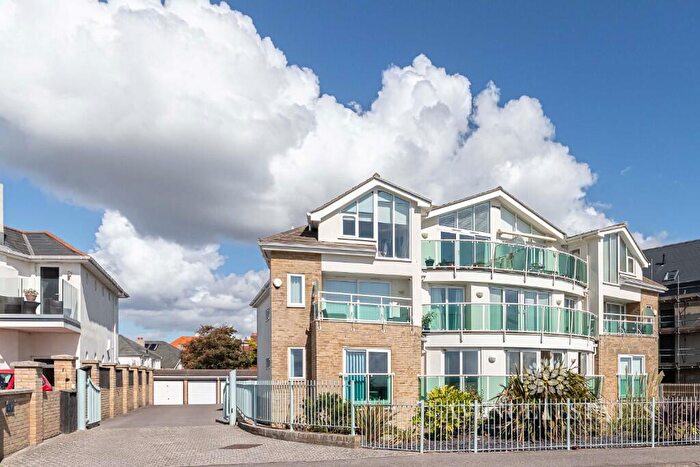 2 Bedroom Flat For Sale In The Shell House, Southbourne Overcliff Drive, Bournemouth, Dorset, BH6