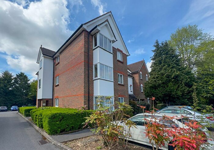 1 Bedroom Flat For Sale In Granville Place, Pinner, HA5