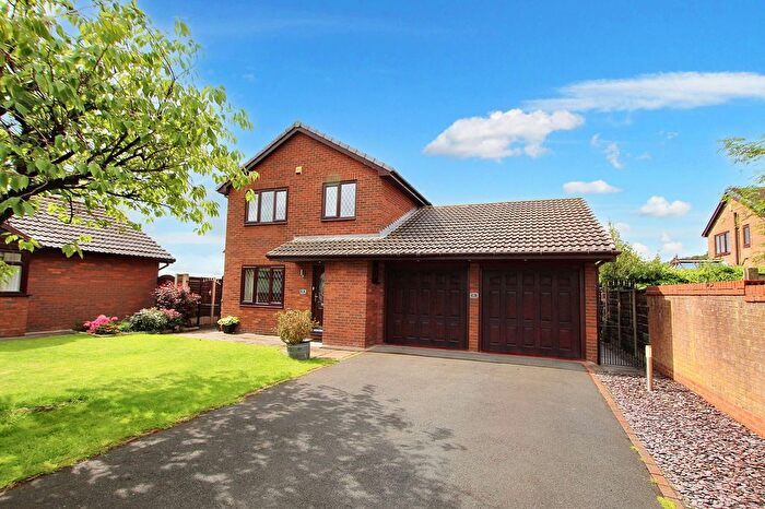 3 Bedroom Detached House For Sale In Almond Close, Littleborough, OL15