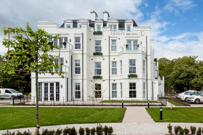 2 Bedroom Flat To Rent In Lesley Park Royal, Belfast, BT5