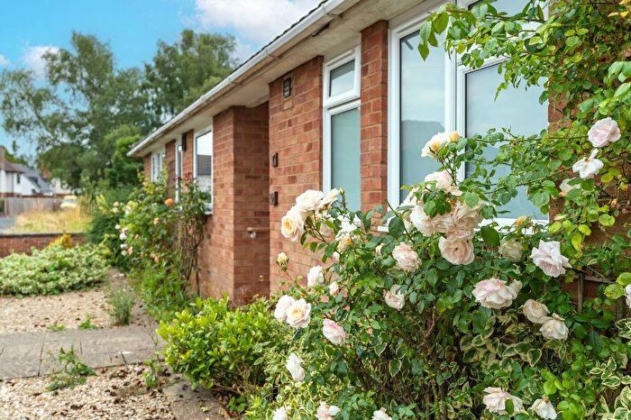 3 Bedroom Detached Bungalow For Sale In Rothafield Road, Oxford, OX2