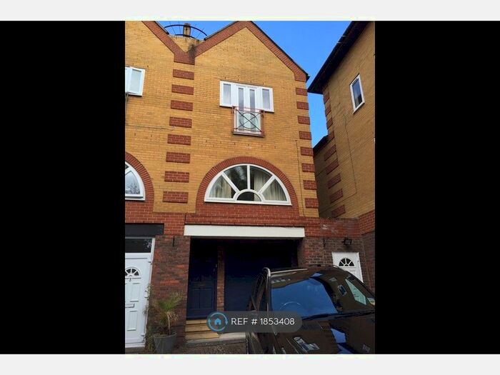 2 Bedroom Semi-Detached House To Rent In Hawke Place, London, SE16