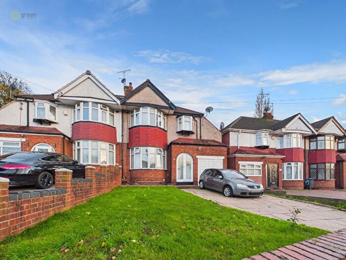 3 Bedroom Semi Detached House For Sale In Grestone Avenue, Handsworth Wood, B20