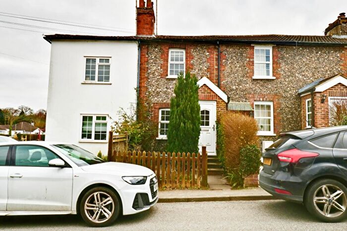 2 Bedroom Terraced House To Rent In Old Hill, Orpington, BR6