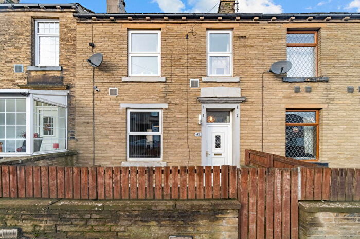 2 Bedroom Terraced House For Sale In New Hey Road, Brighouse, HD6