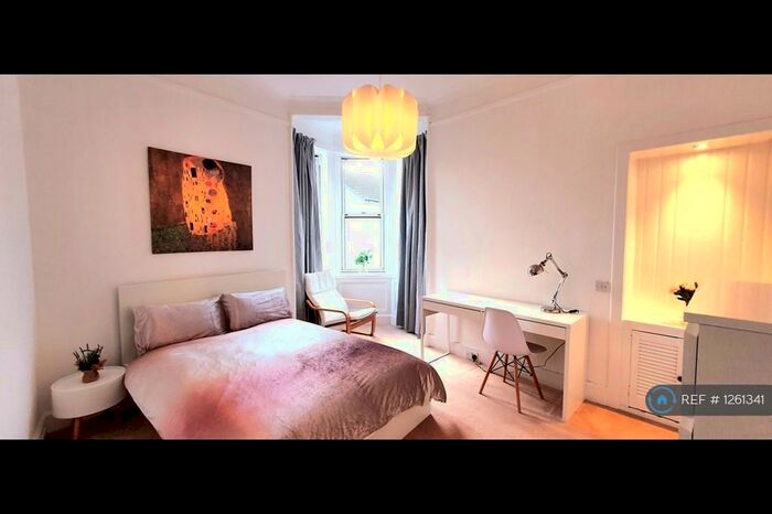2 Bedroom Flat To Rent In Duff Street, Edinburgh, EH11