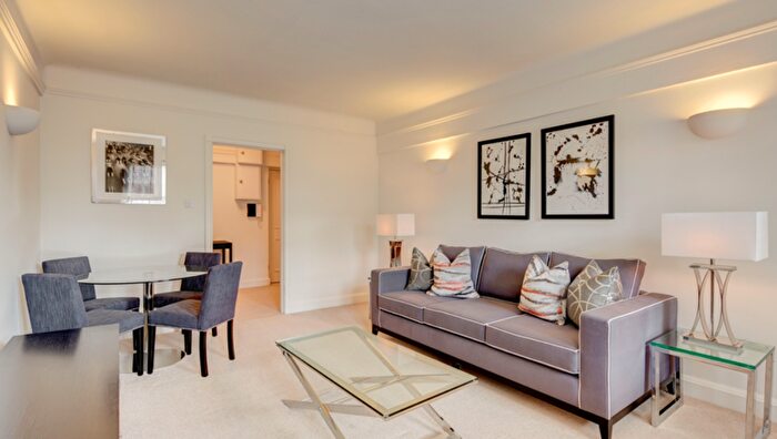 1 Bedroom Flat To Rent In Pelham Court, Fulham Road, SW3