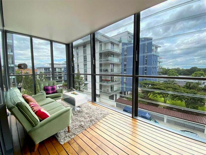 2 Bedroom Flat To Rent In Eastfields Avenue, London, SW18