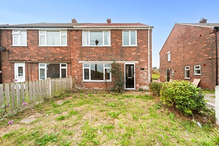 3 Bedroom Semi Detached House For Sale In Rosehill Avenue, Hemsworth, WF9