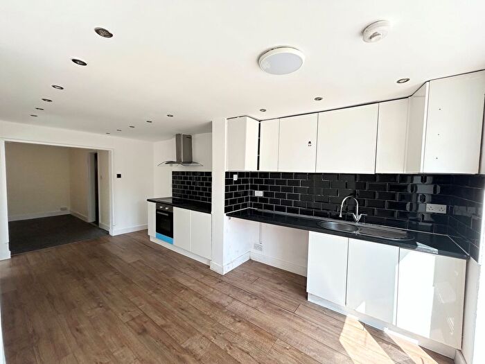 4 Bedroom Property To Rent In Langton Road, Bournemouth, BH7