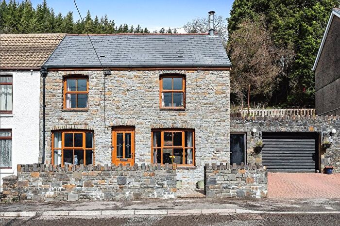 4 Bedroom Semi-Detached House For Sale In Glynneath Road, Resolven, Glynneath, Neath Port Talbot, SA11