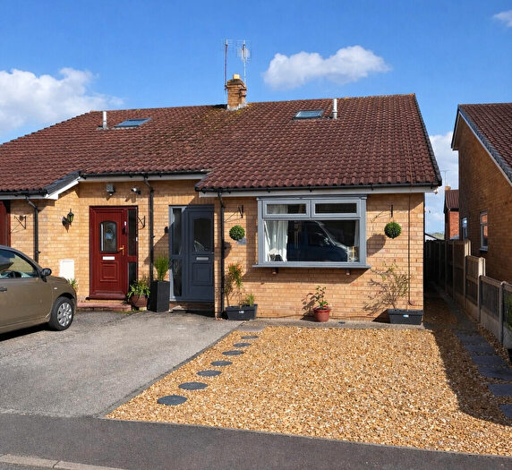 3 Bedroom Semi Detached House For Sale In Rhostyllen, LL14