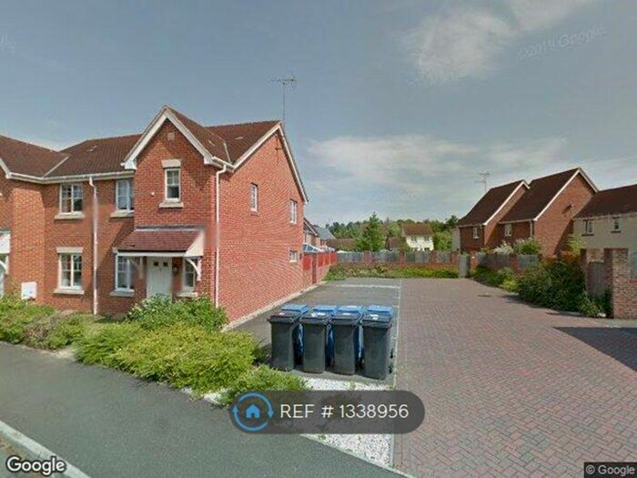 2 Bedroom End Of Terrace House To Rent In St Swithins, Fleet, GU51