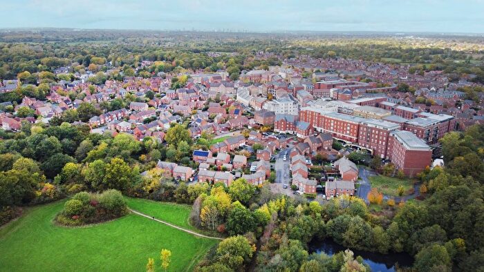 3 Bedroom Semi-detached House For Sale In Aldershaws, Dickens Heath, Solihull, West Midlands, B90