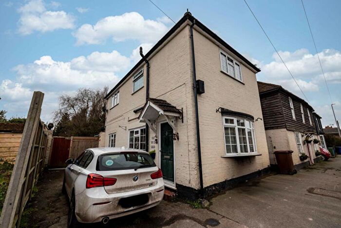 3 Bedroom Detached House For Sale In London Road, Sittingbourne, ME9