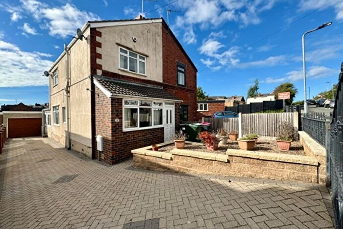 3 Bedroom Semi-Detached House For Sale In Nursery Road, Swallownest, Sheffield, S26