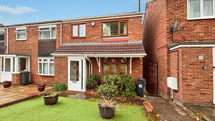 3 Bedroom Semi Detached House To Rent In Cooper Close, Aylestone, Leicester, LE2