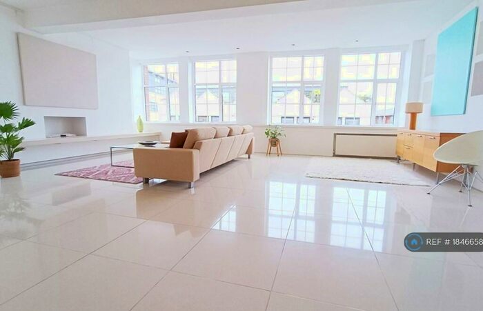 2 Bedroom Flat To Rent In Kingsland Road, London, E2