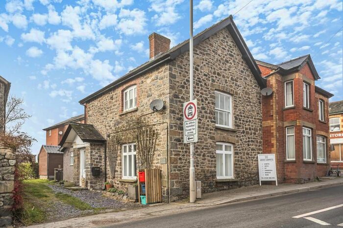 2 Bedroom Cottage To Rent In Newbridge On Wye, Powys, LD1