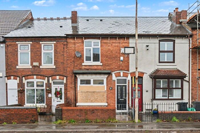 3 Bedroom Terraced House For Sale In Sedgley Road, Woodsetton, Dudley, DY1