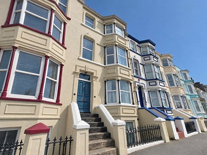 2 Bedroom Flat For Sale In Grosvenor Place, Margate, CT9