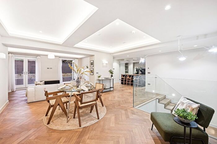 4 Bedroom Flat To Rent In Waldemar Avenue Mansions, Waldemar Avenue, London, SW6