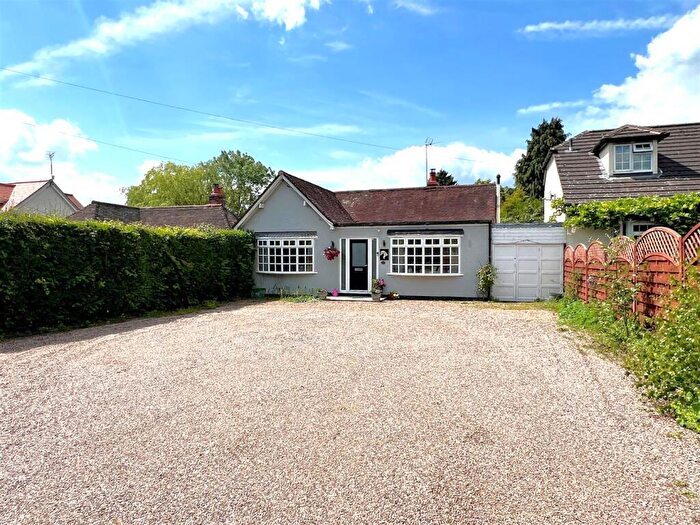 3 Bedroom Detached Bungalow For Sale In Station Road, Hatton, Warwick, CV35