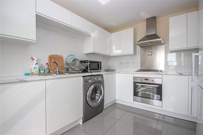 4 Bedroom Town House To Rent In Whitsun Leaze, Charlton Hayes, Bristol, BS34