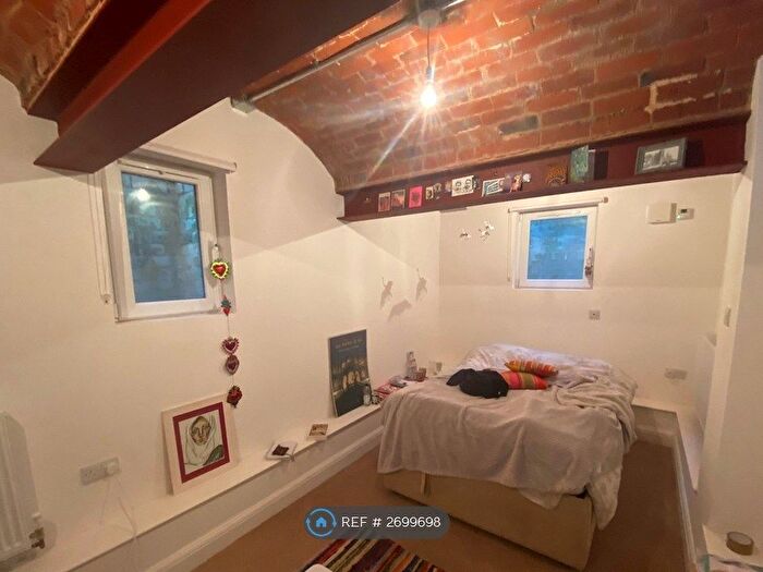 1 Bedroom Flat To Rent In Regent Street, Sherwood Rise, Nottingham, NG7