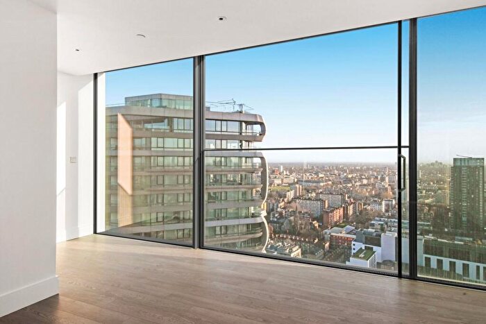 2 Bedroom Flat To Rent In Carrara Tower, Bollinder Place, EC1V