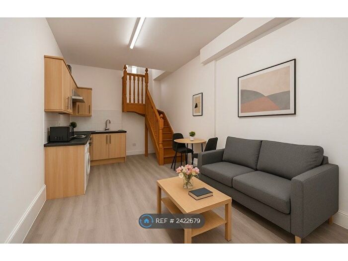 1 Bedroom Flat To Rent In Hardy Passage, London, N22