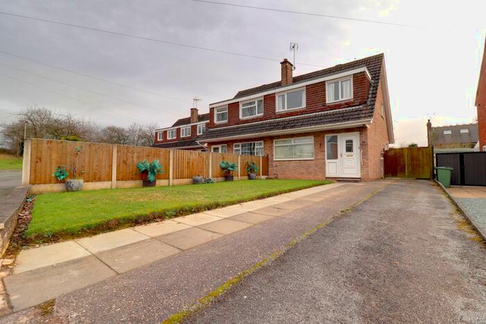 3 Bedroom Semi-Detached House For Sale In Oldfields Crescent, Great Haywood, Stafford, ST18