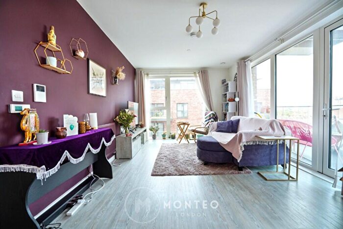 2 Bedroom Apartment To Rent In Chamberlain Court, Ironworks Way, London, E13