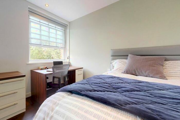 Studio To Rent In Park Square South, Leeds, #, LS1