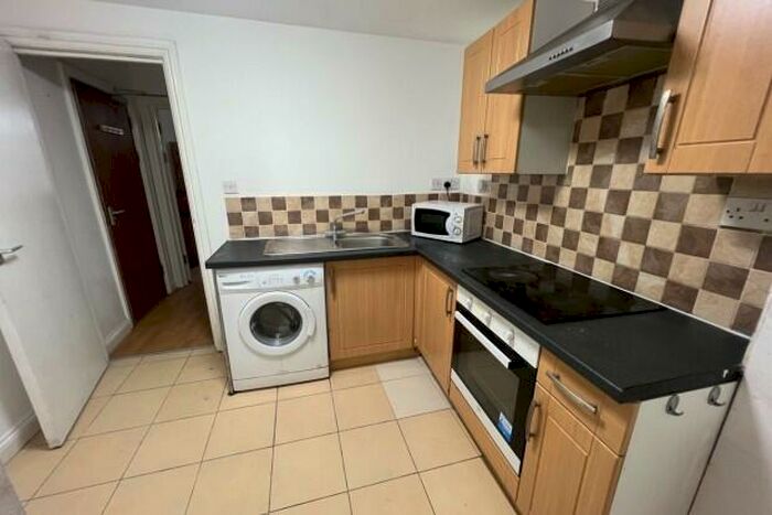 1 Bedroom Flat To Rent In Bedford Street Cardiff, CF24