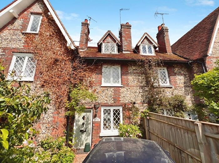 3 Bedroom Cottage To Rent In Germain Street, Chesham, HP5