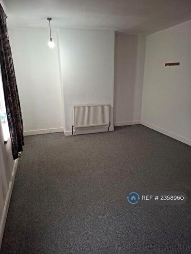 3 Bedroom Terraced House To Rent In Thynne Street, West Bromwich, B70