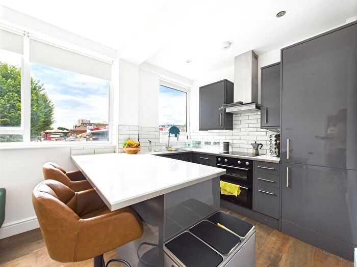 2 Bedroom Flat To Rent In The Legacy, A Denmark Villas, BN3