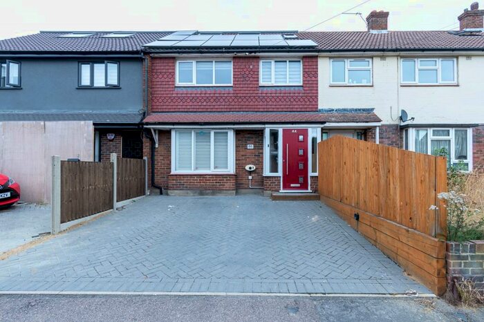 4 Bedroom Terraced House To Rent In Lynden Way, Swanley, BR8