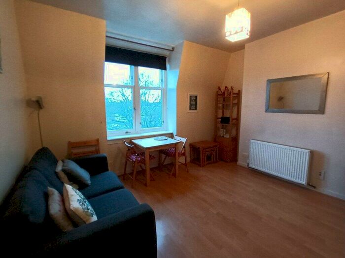 2 Bedroom Flat To Rent In Park Road, Aberdeen, AB24